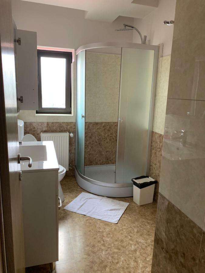 Vila Curcubeu Hotel Busteni Bagian luar foto